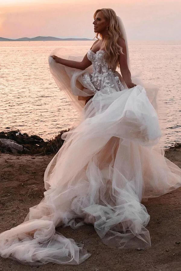 A-line Sweetheart Appliques Bohemian Long Wedding Dress TD0011-Tirdress
