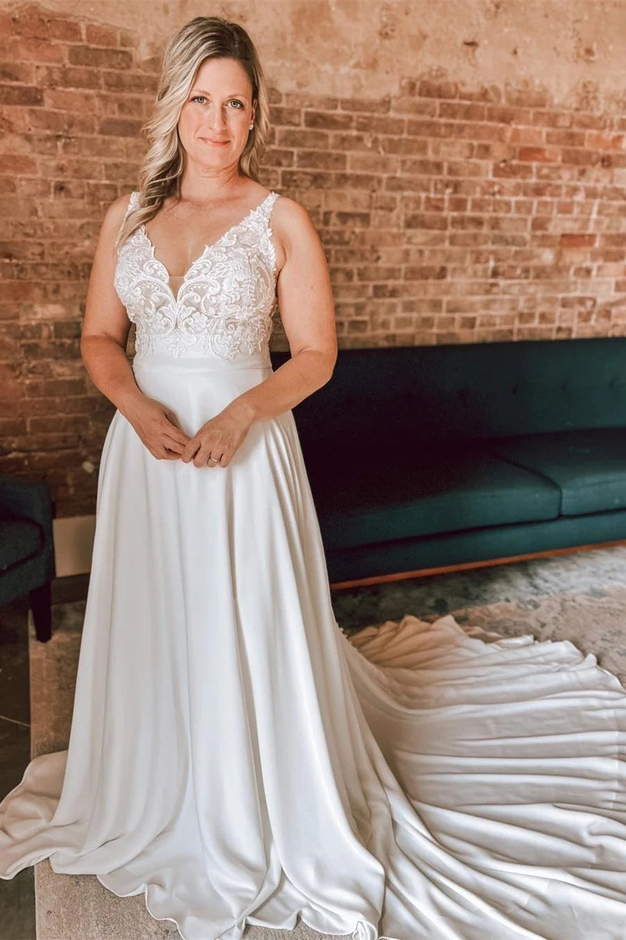 Ivory Floral Lace Open Back Long Bridal Gown Wedding Dresses TN392-Tirdress