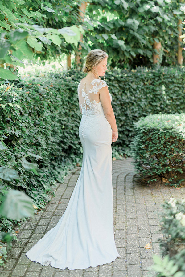 Sheath Rustic Outdoor Lace Wedding Dresses Forest Bridal Gown TN395-Tirdress