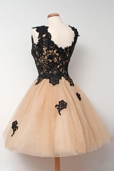 Cute Square Knee-Length Homecoming Dress With Black Lace Appliques Tirdress Cute Square Knee-Length Homecoming Dress With Black Lace Appliques Tirdress