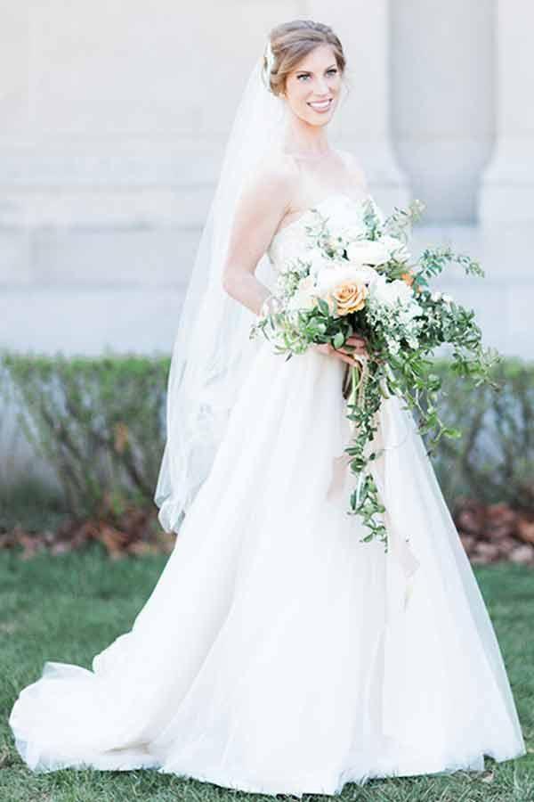 Elegant Sweetheart Mermaid Sweep Train Tiered Wedding Dress TN0052 - Tirdress
