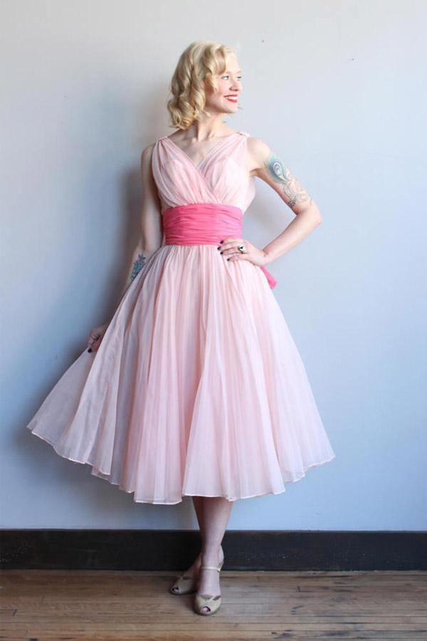 Elegant V-neck Sleeveless Knee-Length Sky Blue Homecoming Dress Ruched TR0078 - Tirdress