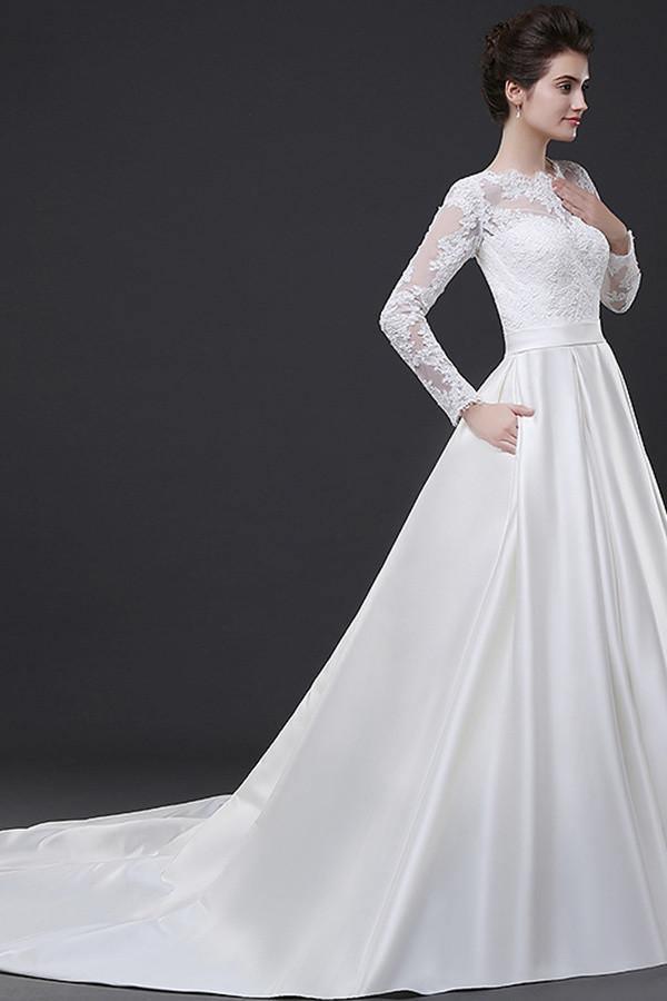 Off Shoulder Long Sleeve Wedding Dress Court Train With Lace Appliques TN0104 - Tirdress