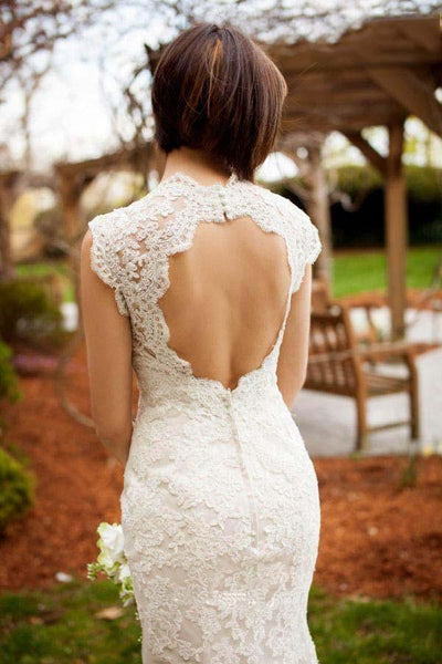 winter mermaid wedding dresses Vintage Quee Keyhole Winter Long Lace Mermaid Wedding Dress US14 / Custom Color