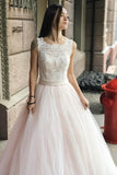 Princess Tulle Sweep Train Wedding Dress With Lace Applique-Tirdress