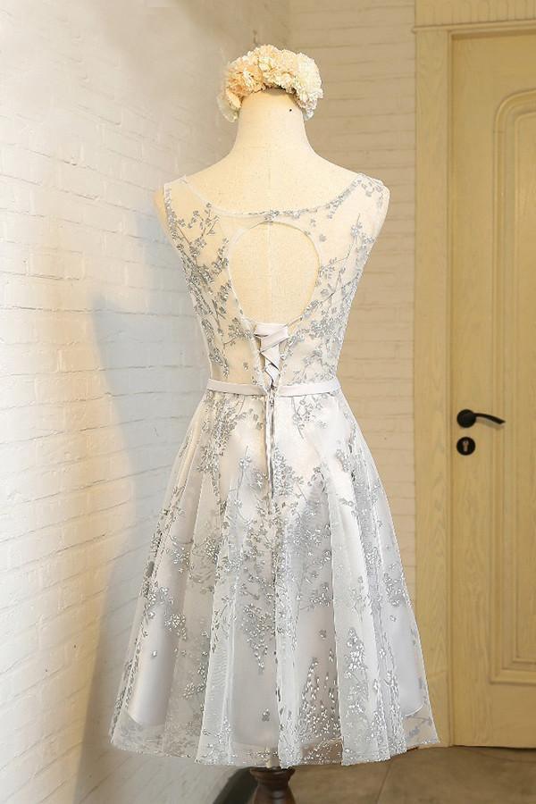 A-Line Boat Neck Knee-Length Tulle Homecoming Dress With Applique TR0202 - Tirdress