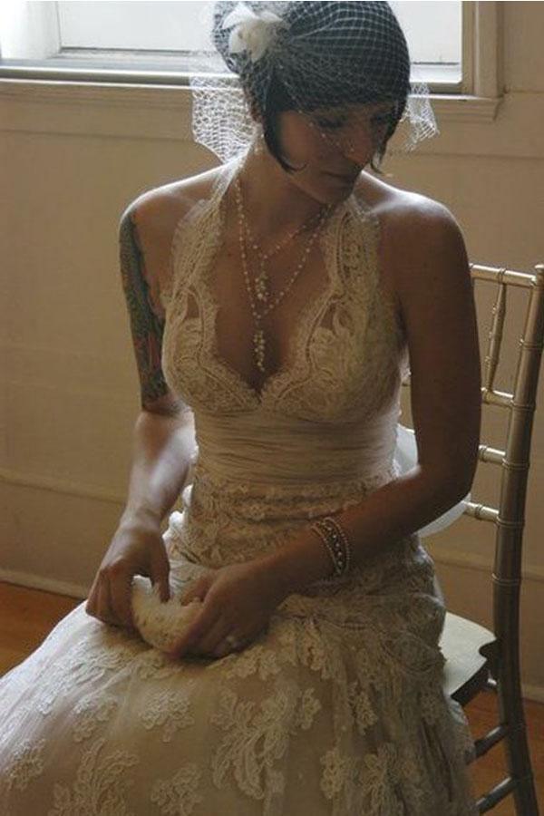 A-line Halter Neck Backless Bow Lace Wedding Dress with Court Train US10 / As Picture A-line Halter Neck Backless Bow Lace Wedding Dress with Court Train US10 / As Picture
