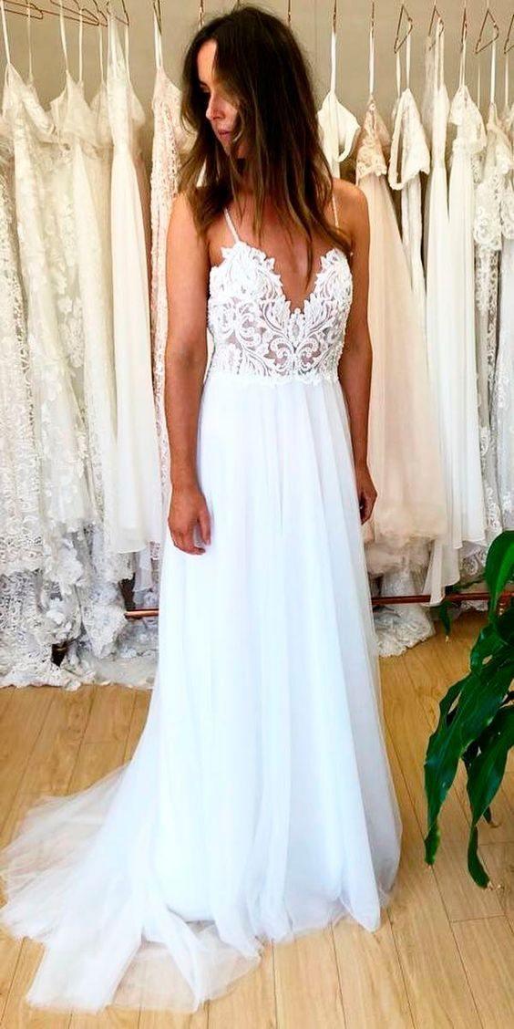 Backless Lace Tulle Beach Wedding Dress Fashion Bridal Gown TN205 US8 / White Backless Lace Tulle Beach Wedding Dress Fashion Bridal Gown TN205 US8 / White