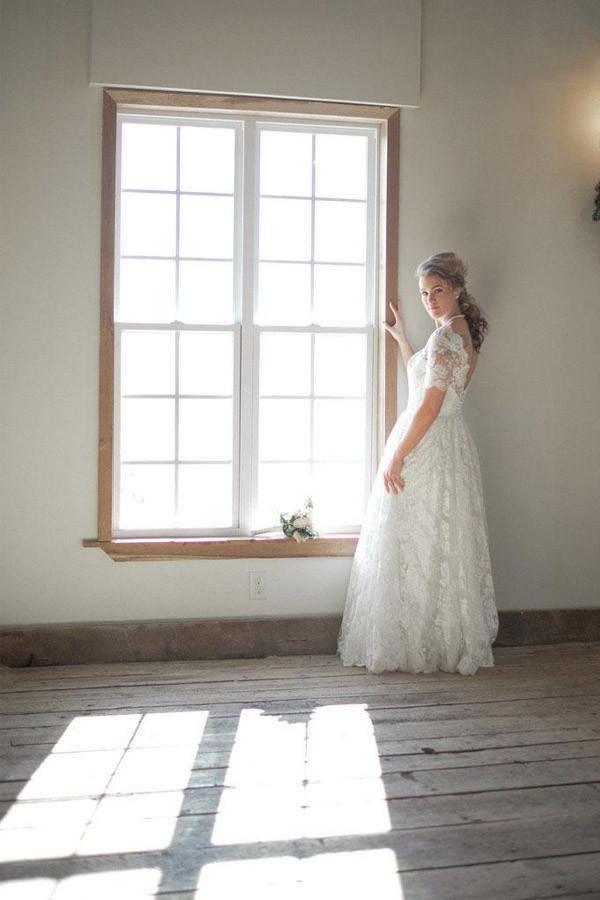 Boat Neck Short Sleeve Vintage Lace Floor Length Ivory Wedding Dresses WD076 - Tirdress