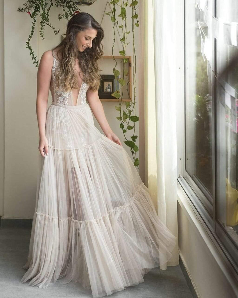 Charming A-Line Tulle Embroidery Appliques V-neck Bohemain Wedding Dress TN242 - Tirdress