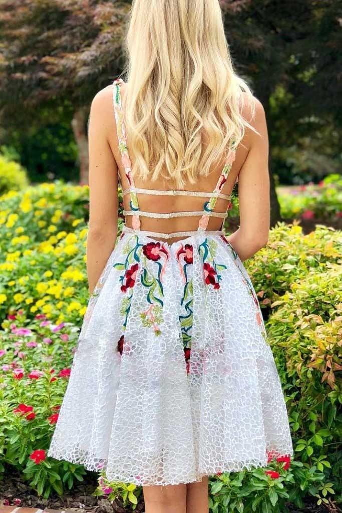 Charming A-line Lace Floral Appliques V Neck Short Homecoming HD038 US14 / Custom Color Charming A-line Lace Floral Appliques V Neck Short Homecoming HD038 US14 / Custom Color