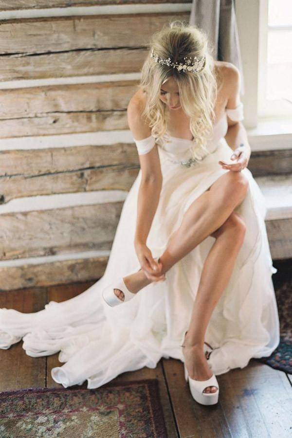 Elegant Off-shoulder Beading Sash Long Chiffon Wedding Dress WD109 - Tirdress