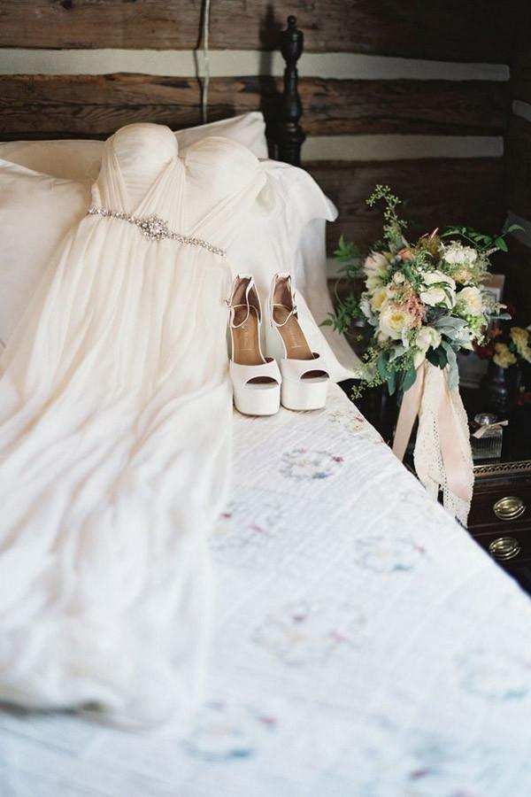 Elegant Off-shoulder Beading Sash Long Chiffon Wedding Dress US6 / As Picture Elegant Off-shoulder Beading Sash Long Chiffon Wedding Dress US6 / As Picture