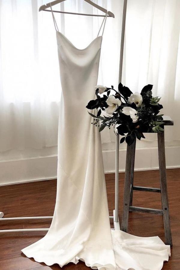 Elegant Spaghetti Straps Tight Backless Wedding Dress with Sweep