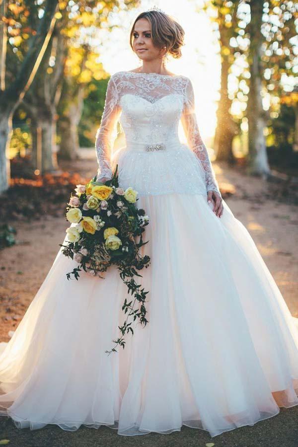 Robe avec sales dentelle en haut