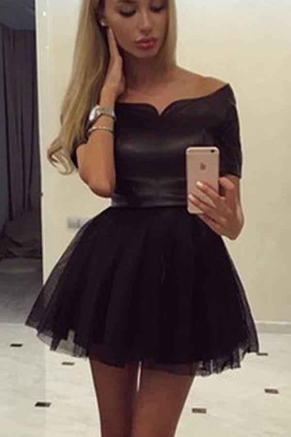 Sexy Short Sleeves Off-the-shoulder Short Black Homecoming Dress TR0068 - Tirdress