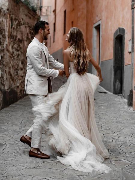 Tulle Bridal dresses Sweetheart Neckline Minimalist Wedding Dresses TN219 - Tirdress