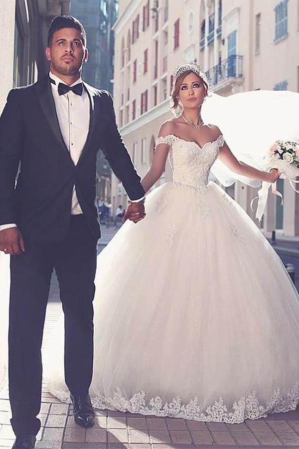Tulle Off-the-shoulder Neckline Ball Gown Wedding Dress With Lace Appliques WD298 - Tirdress