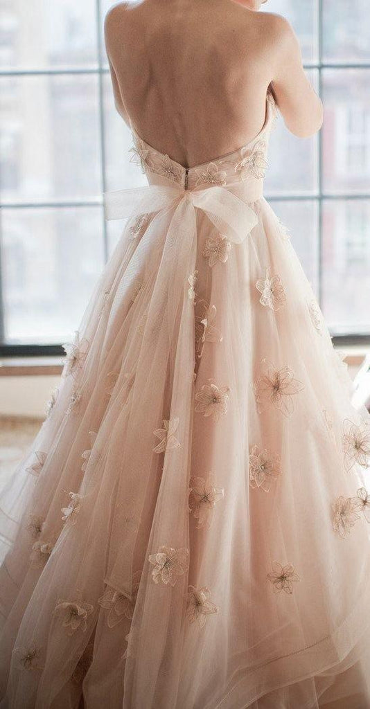Vintage Strapless Sweetheart Neckline Flower Tulle Wedding Dress WD132 - Tirdress